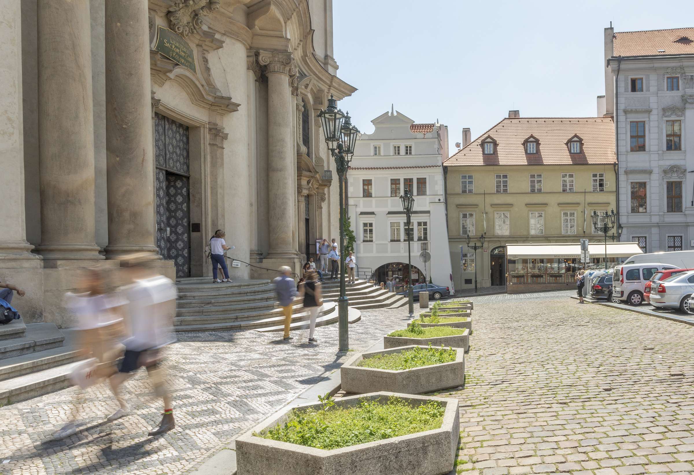 Three Golden Crowns — Praha